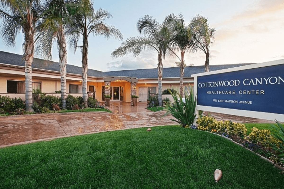 Cottonwood Canyon Healthcare Center - Web